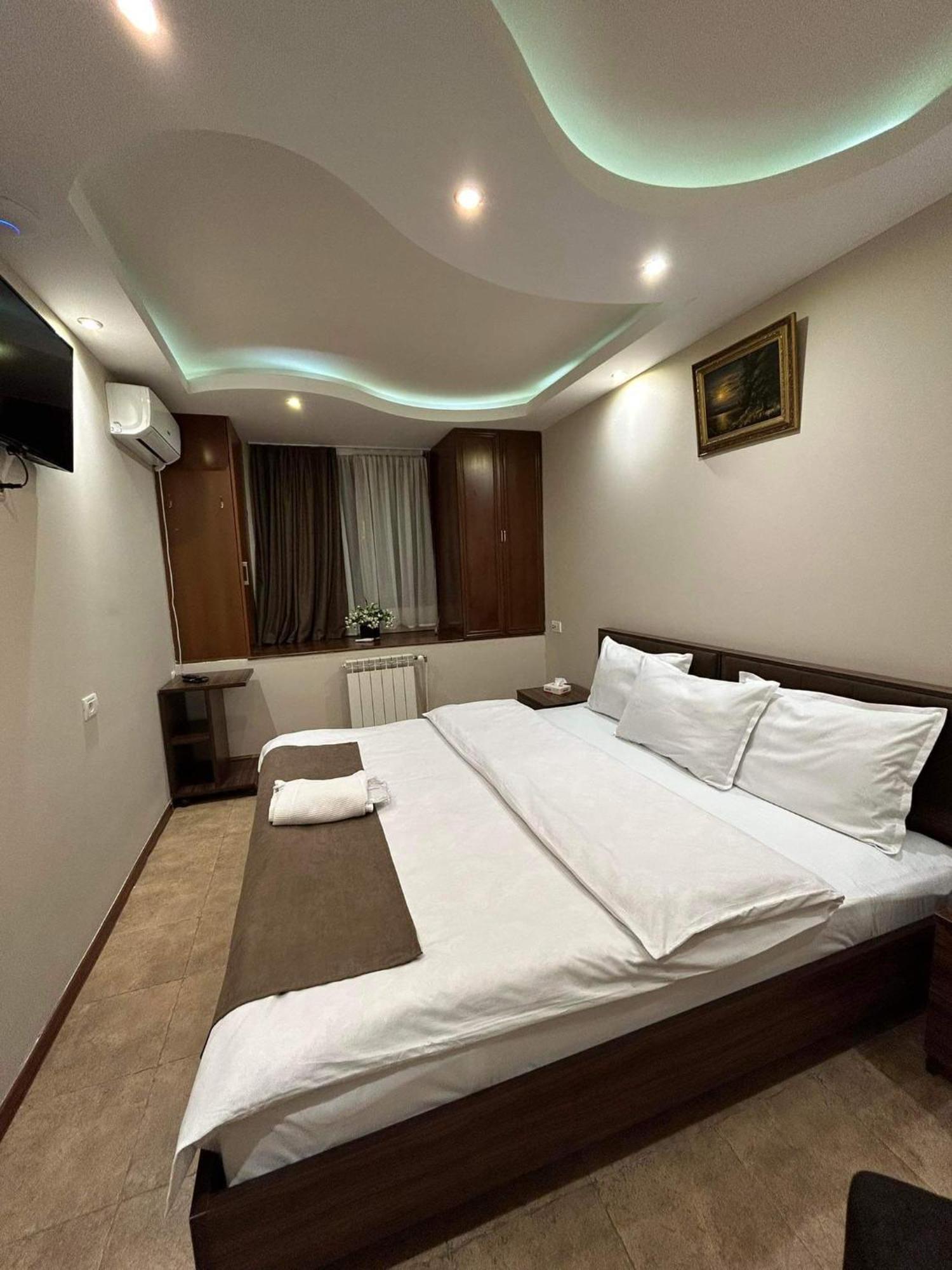 Time Hotel & Tours Erywań Zewnętrze zdjęcie