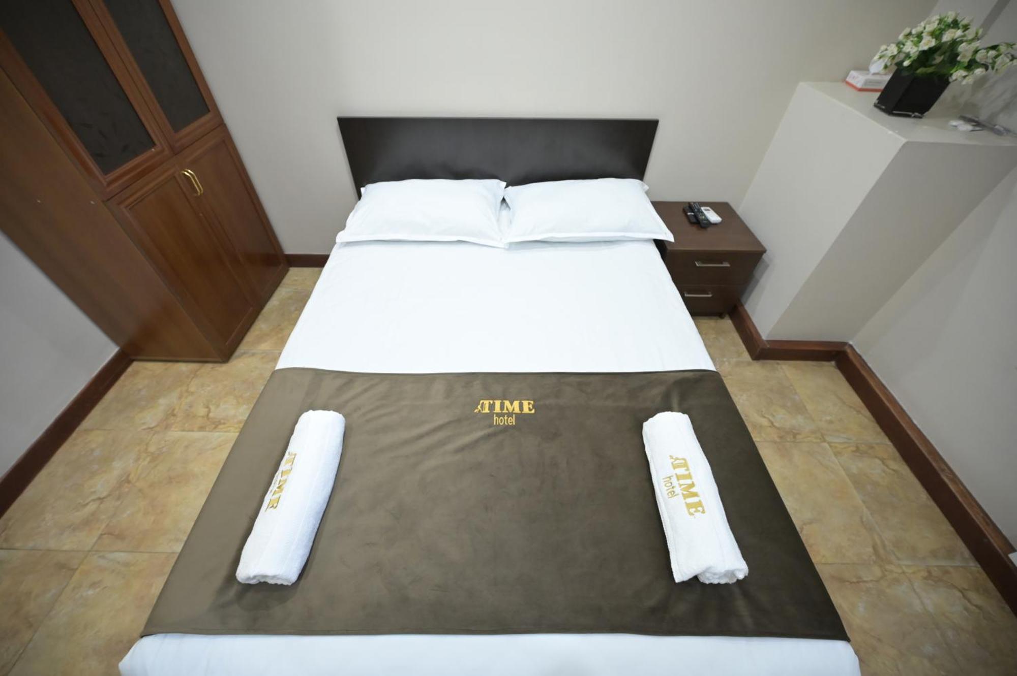 Time Hotel & Tours Erywań Zewnętrze zdjęcie