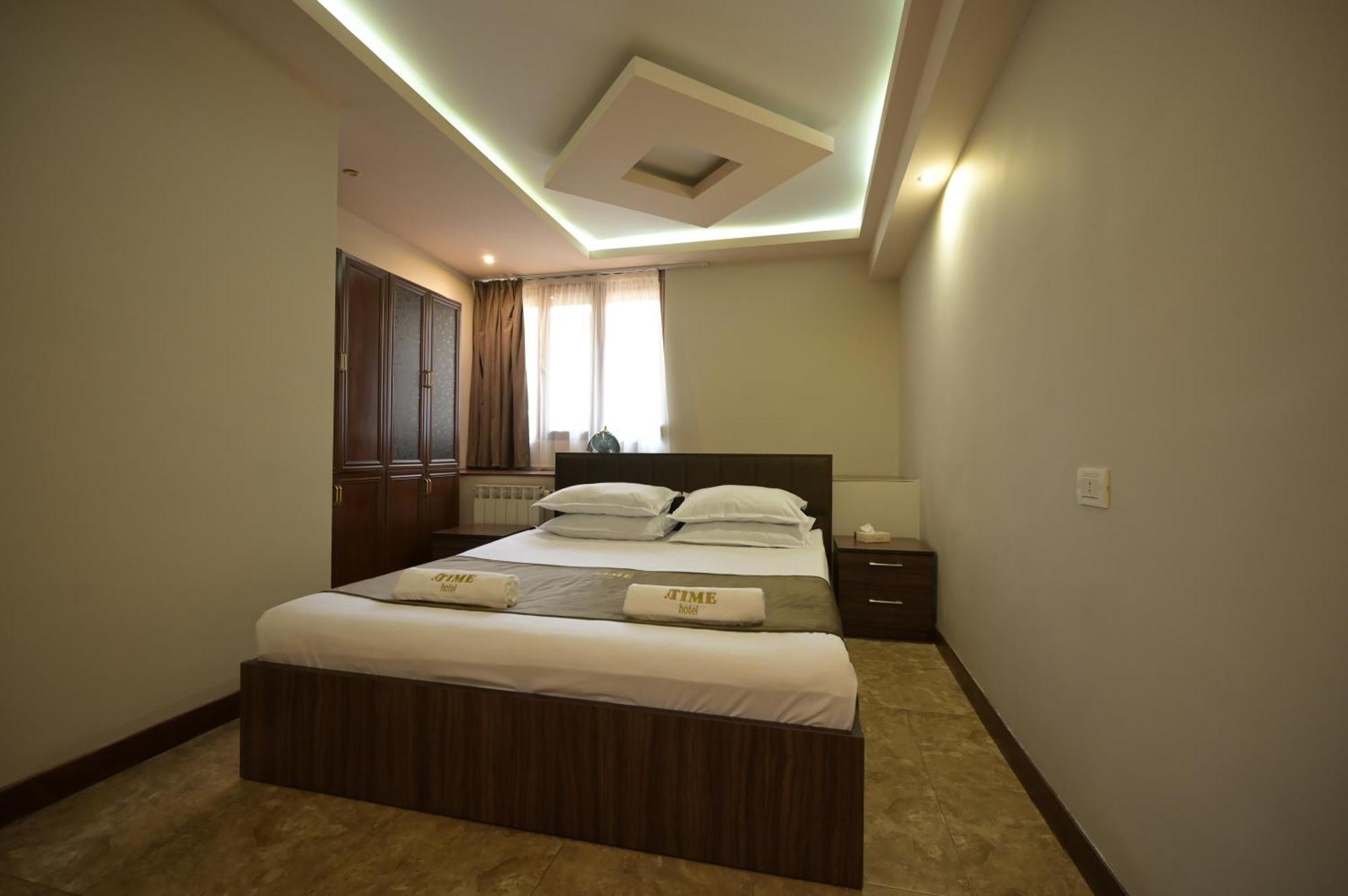 Time Hotel & Tours Erywań Zewnętrze zdjęcie