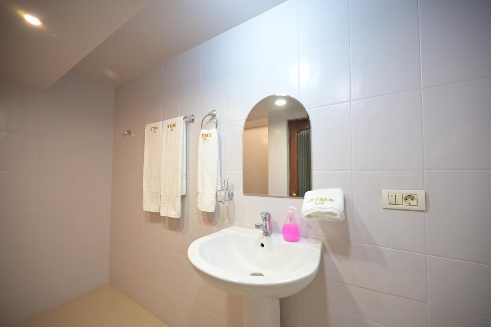 Time Hotel & Tours Erywań Zewnętrze zdjęcie