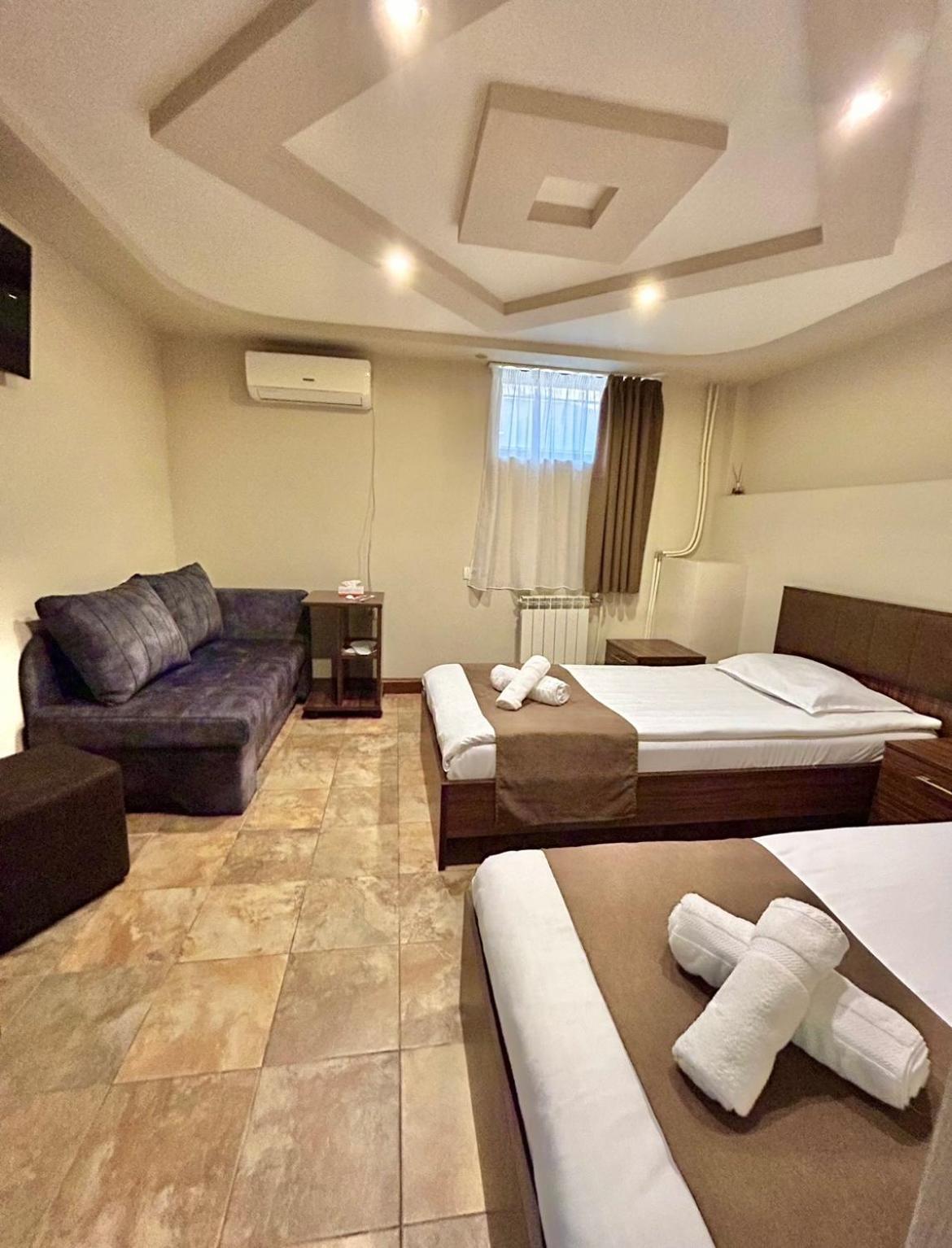 Time Hotel & Tours Erywań Zewnętrze zdjęcie